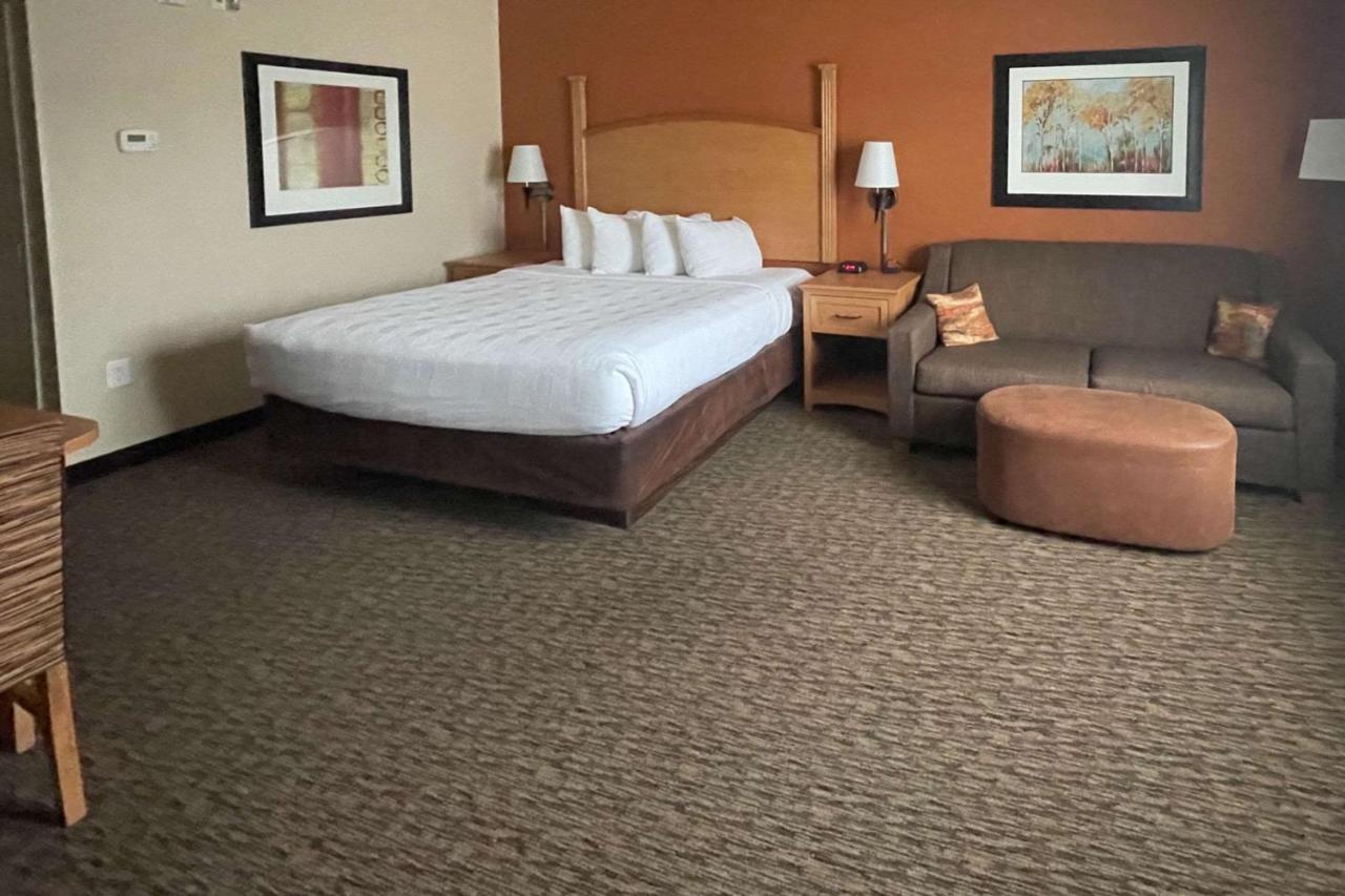 Mainstay Suites Sidney - Medical Center Dış mekan fotoğraf
